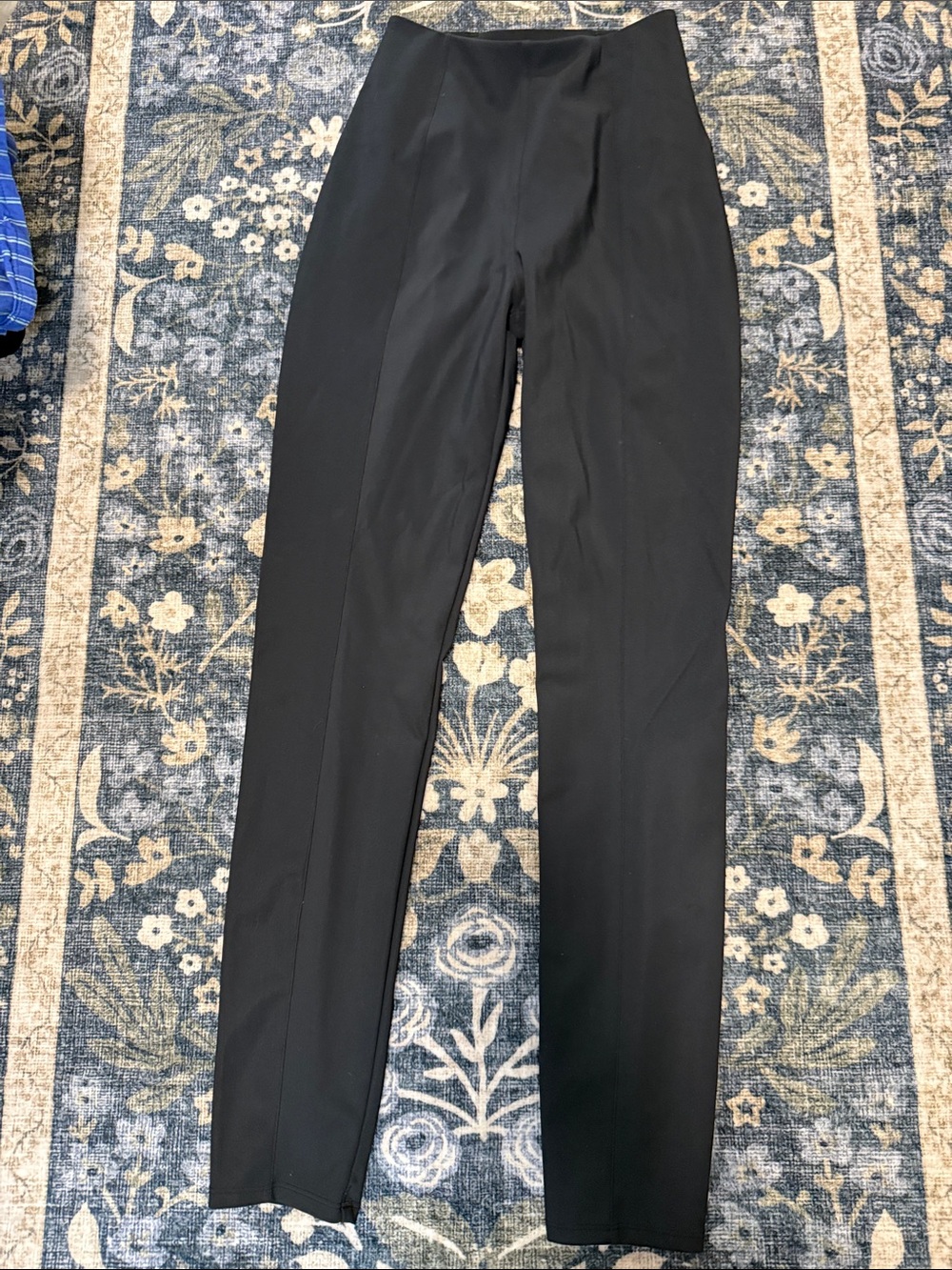 lululemon athletica Women’s Black Slim Straight Athletic Pants